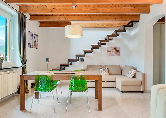 The Mansarda 5terre Position 3 Letti Ac * La Spezia